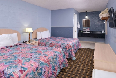 Americas Best Value Inn & Suites Branson - Near the Strip Image #2