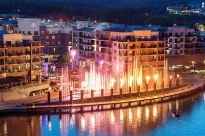 Hilton Promenade at Branson Landing Image #8