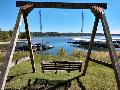 Table Rock Resorts at Indian Point Image #7